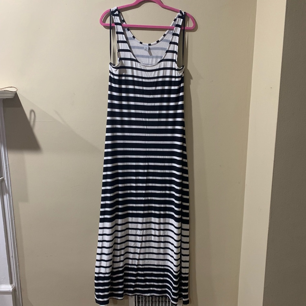 Women’s striped maxi dress
